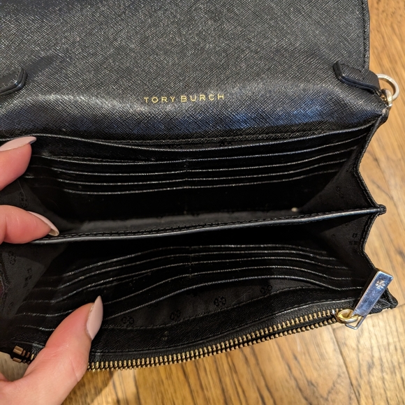 TORY BURCH wallet on chain Great condition - Picture 4 of 9